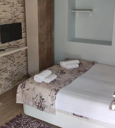 Lavinya * Kusadası